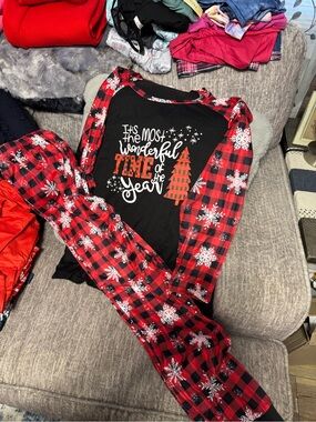 Holiday Plaid Pajama Set - Black & Red
